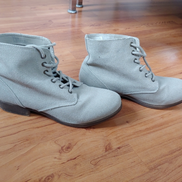 Lace Up Boots - Picture 2 of 7